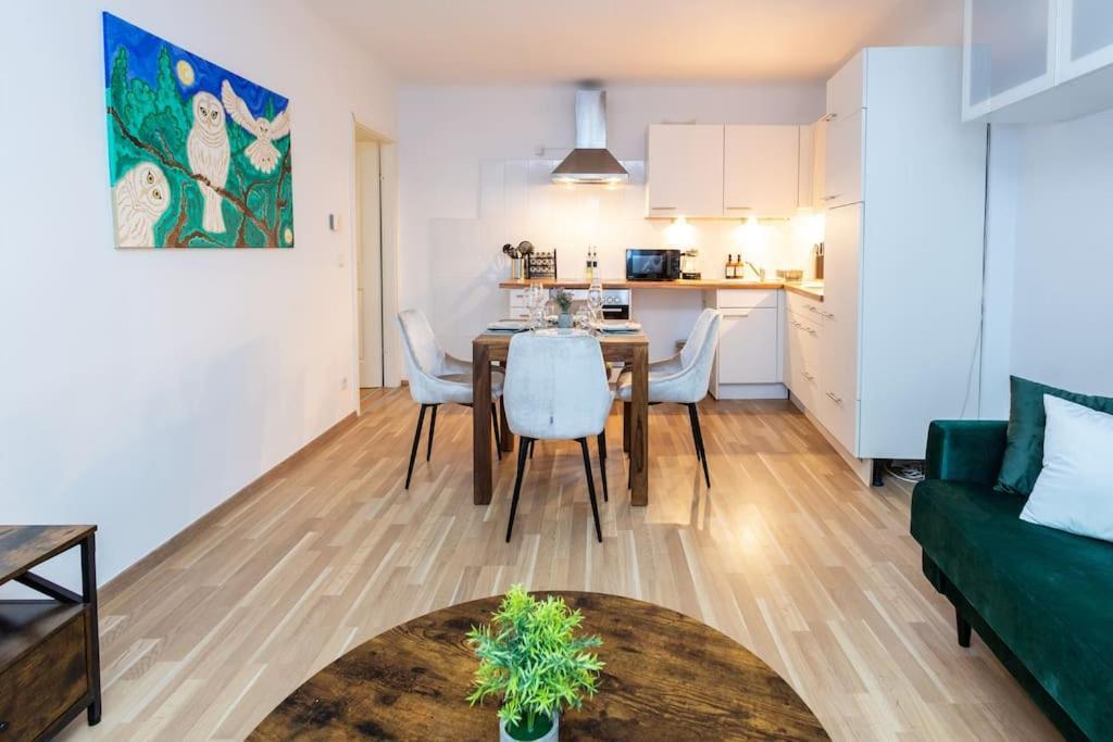 City Apartment Top Location, Quiet And Cozy Ideal To Relax Or Work Wien Exterior foto